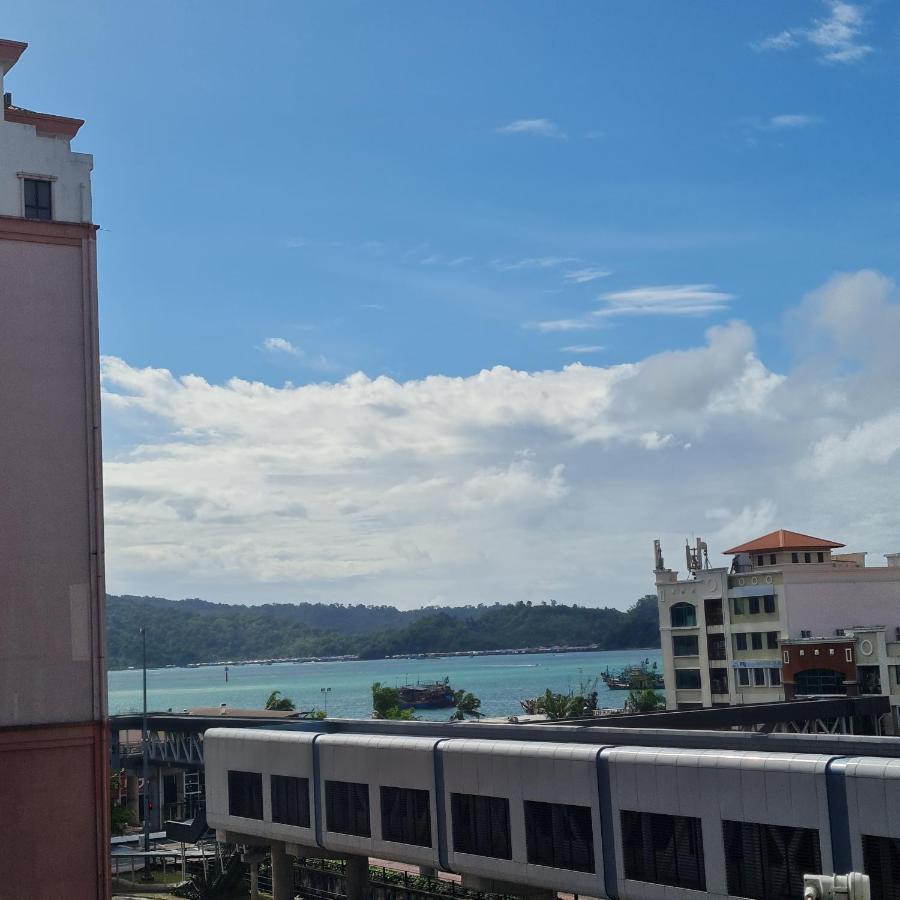 Y Homes Kota Kinabalu Exterior photo